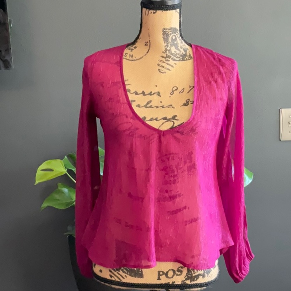 Lovers + Friends cold shoulder split sleeve top blouse